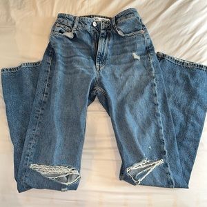 Brand new Zara high rise, wide leg jeans!! Ripped at the knees. Medium wash.